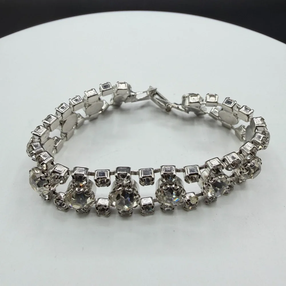 N/A sparkling silver